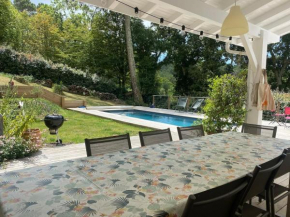 Villa au calme piscine chauffée dix couchages